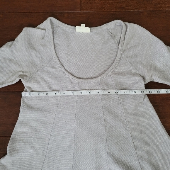 Anthropologie Deletta Gray Pathed Seams Babydoll 3/4 Sleeve Swing Top Size XS - Picture 8 of 10